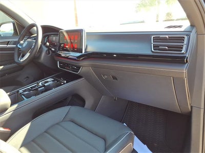 2026 Volkswagen Atlas Cross Sport 2.0T SEL R-Line Black