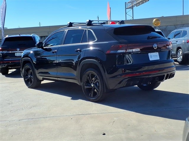 2026 Volkswagen Atlas Cross Sport 2.0T SEL R-Line Black