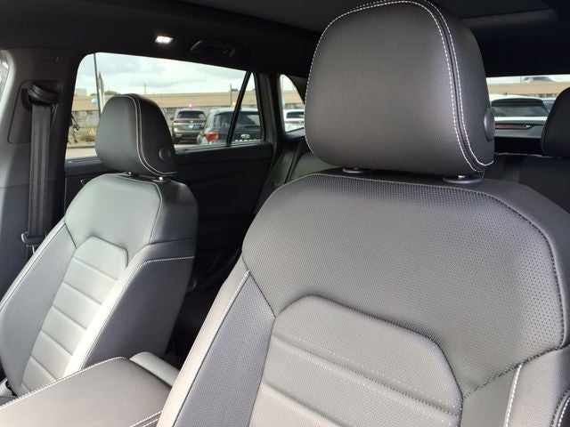 2026 Volkswagen Atlas Cross Sport SEL R-Line Black