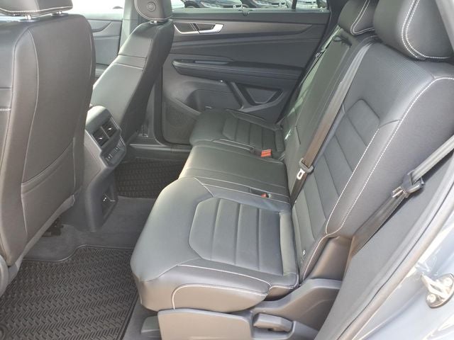 2026 Volkswagen Atlas Cross Sport SEL R-Line Black