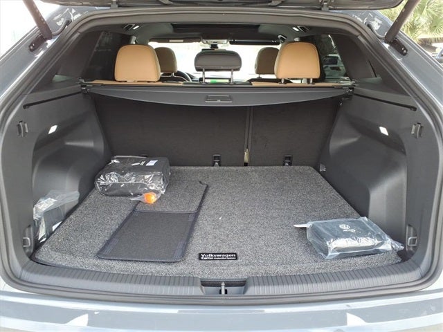 2026 Volkswagen Atlas Cross Sport 2.0T SEL R-Line Black