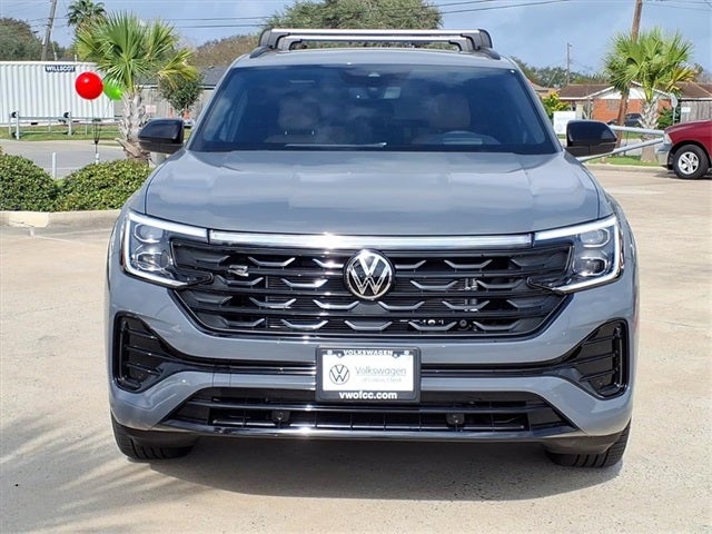 2026 Volkswagen Atlas Cross Sport 2.0T SEL R-Line Black