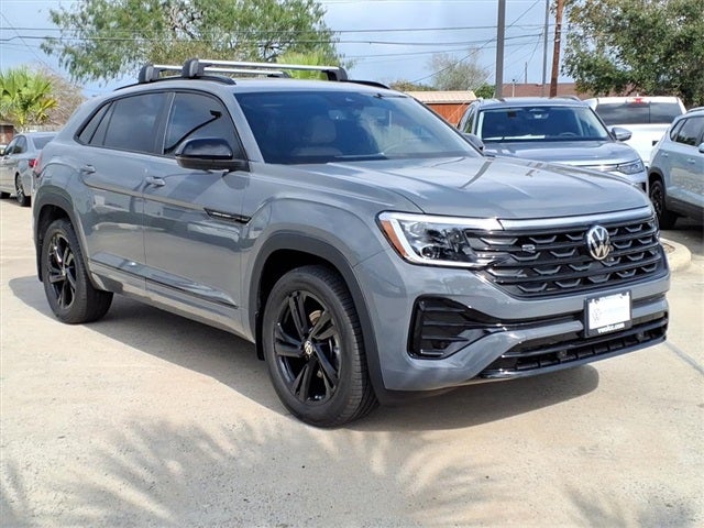 2026 Volkswagen Atlas Cross Sport 2.0T SEL R-Line Black
