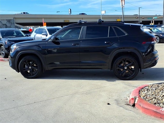 2026 Volkswagen Atlas Cross Sport 2.0T SEL R-Line Black