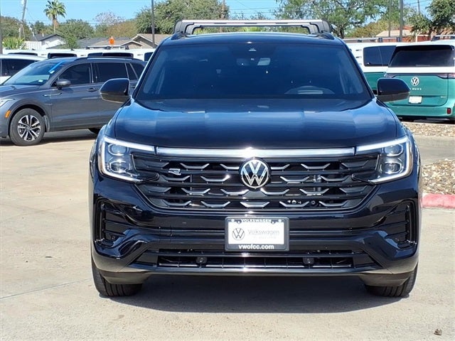 2026 Volkswagen Atlas Cross Sport 2.0T SEL R-Line Black