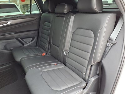 2026 Volkswagen Atlas Cross Sport 2.0T SEL R-Line Black