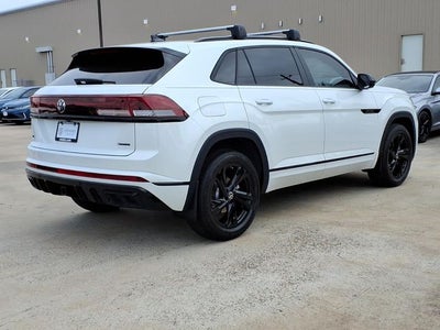 2026 Volkswagen Atlas Cross Sport 2.0T SEL R-Line Black