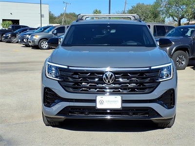 2026 Volkswagen Atlas Cross Sport 2.0T SEL R-Line Black