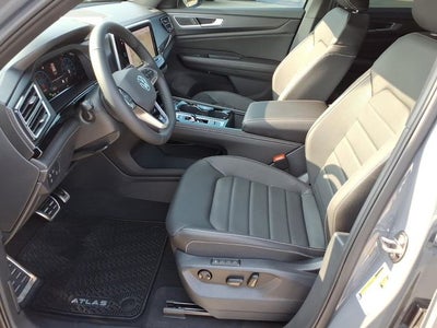 2026 Volkswagen Atlas Cross Sport 2.0T SEL R-Line Black