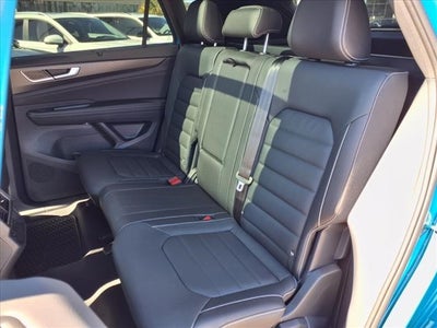 2025 Volkswagen Atlas Cross Sport 2.0T SEL R-Line Black