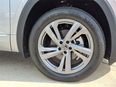 2024 Volkswagen Atlas Cross Sport 2.0T SEL R-Line