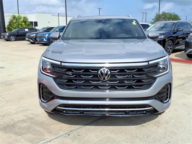 2024 Volkswagen Atlas Cross Sport 2.0T SEL R-Line