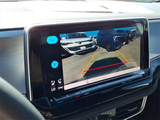 2026 Volkswagen Atlas Cross Sport 2.0T SE