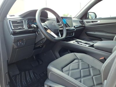 2026 Volkswagen Atlas Cross Sport 2.0T SE