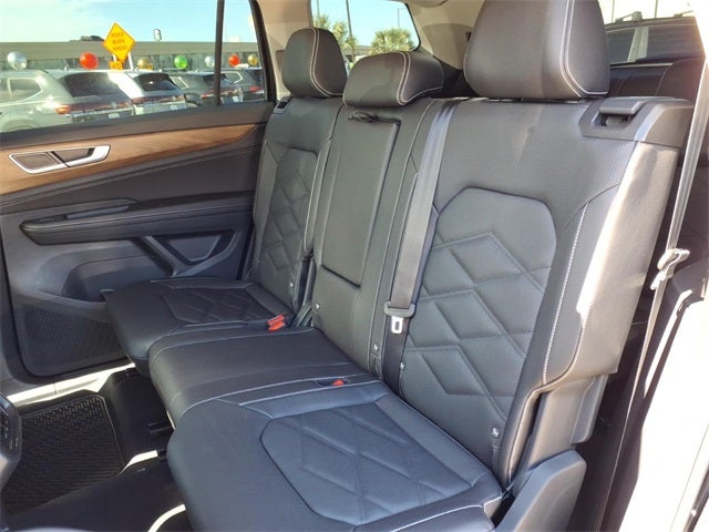 2026 Volkswagen Atlas 2.0T SE