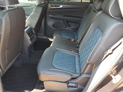 2026 Volkswagen Atlas Cross Sport SEL Premium R-Line