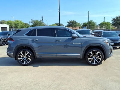 2026 Volkswagen Atlas Cross Sport 2.0T SEL Premium R-Line