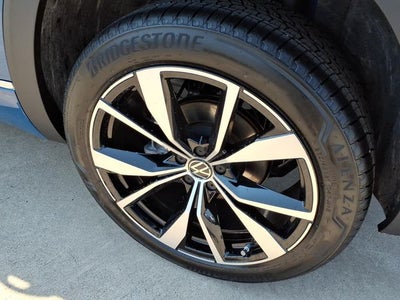 2026 Volkswagen Atlas Cross Sport 2.0T SEL Premium R-Line