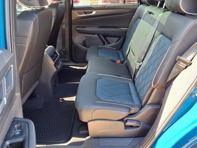 2025 Volkswagen Atlas Cross Sport 2.0T SEL Premium R-Line