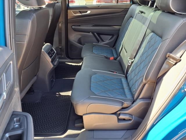 2025 Volkswagen Atlas Cross Sport 2.0T SEL Premium R-Line