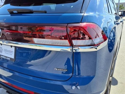 2025 Volkswagen Atlas Cross Sport 2.0T SEL Premium R-Line