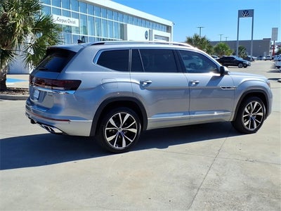 2026 Volkswagen Atlas 2.0T SEL Premium R-Line