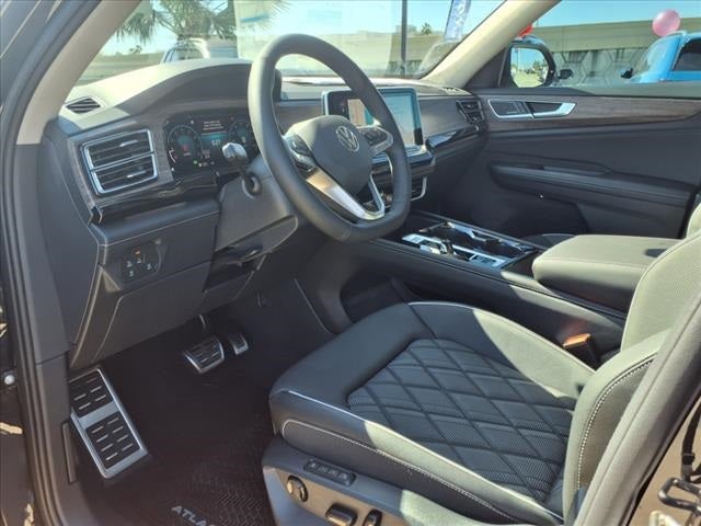 2025 Volkswagen Atlas 2.0T SEL Premium R-Line