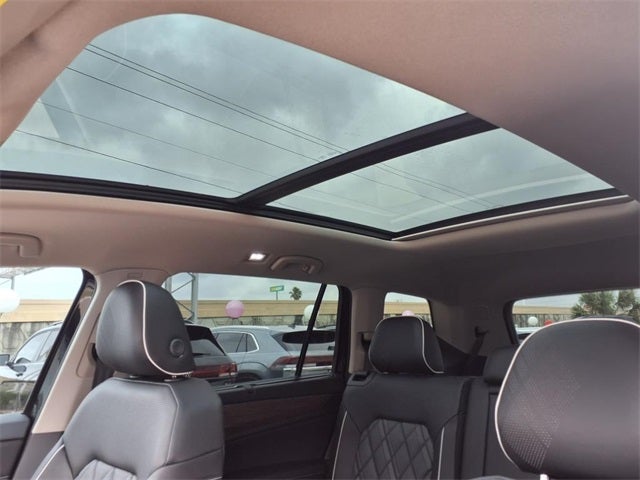 2025 Volkswagen Atlas 2.0T SEL Premium R-Line