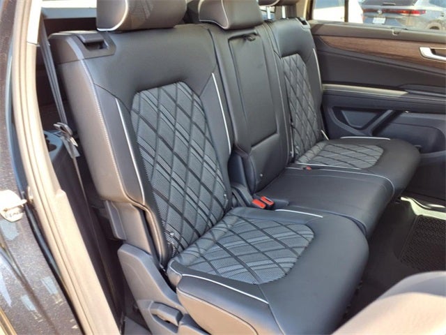 2025 Volkswagen Atlas 2.0T SEL Premium R-Line