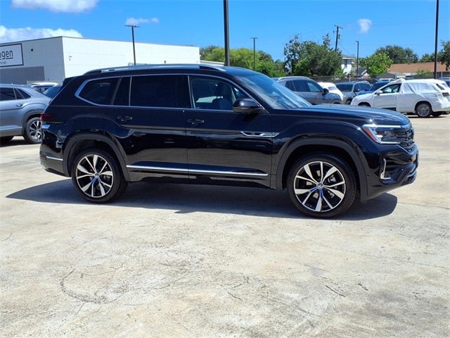 2025 Volkswagen Atlas 2.0T SEL Premium R-Line