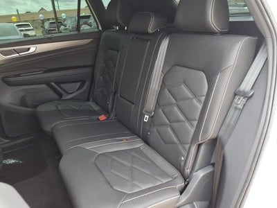 2026 Volkswagen Atlas Cross Sport 2.0T SE w/Technology