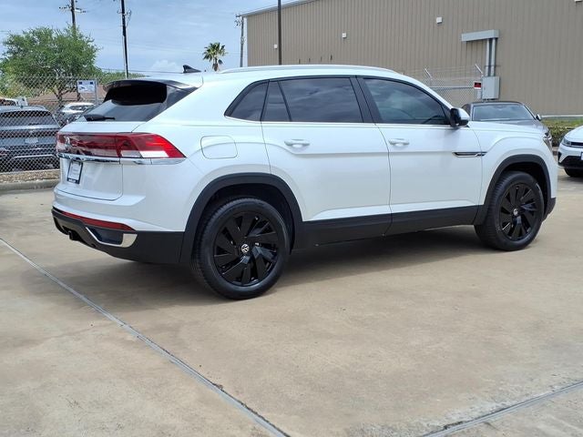 2026 Volkswagen Atlas Cross Sport 2.0T SE w/Technology