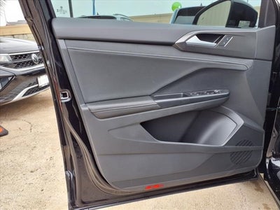 2025 Volkswagen Taos 1.5T SE Black