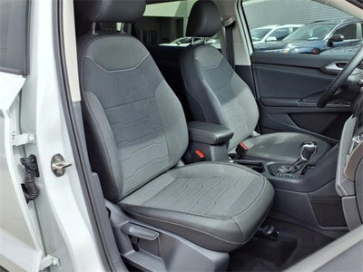 2025 Volkswagen Taos 1.5T SE Black