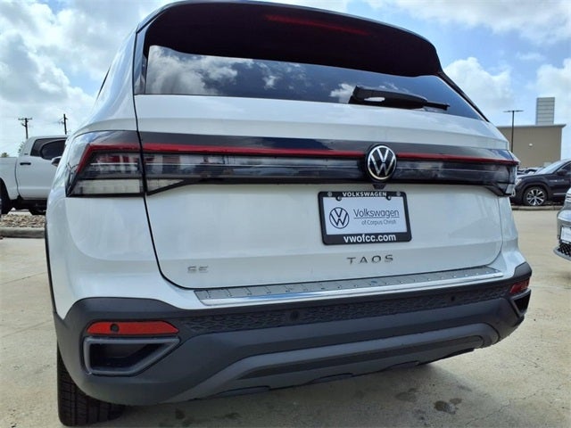 2025 Volkswagen Taos 1.5T SE Black