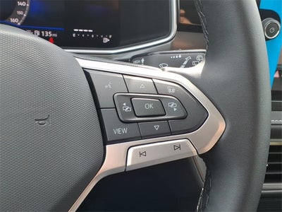 2026 Volkswagen Taos 1.5T SE Black