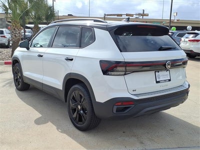 2026 Volkswagen Taos 1.5T SE Black