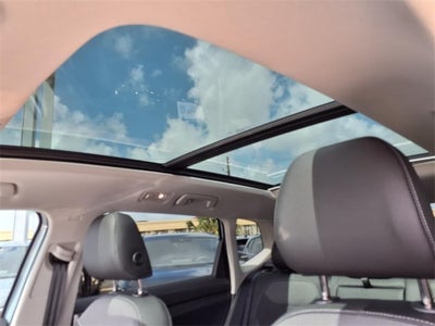 2025 Volkswagen Taos 1.5T SE Black