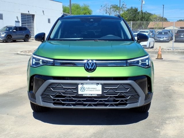 2027 Volkswagen Taos 1.5T SE Black