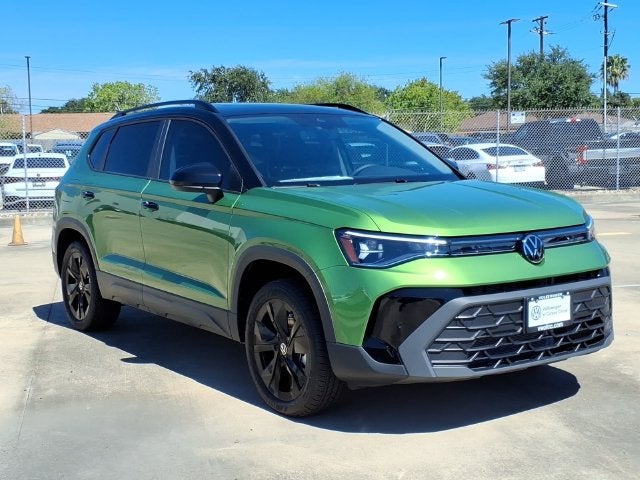 2027 Volkswagen Taos 1.5T SE Black