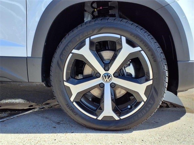 2025 Volkswagen Taos 1.5T SEL