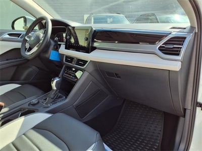 2025 Volkswagen Taos 1.5T SEL