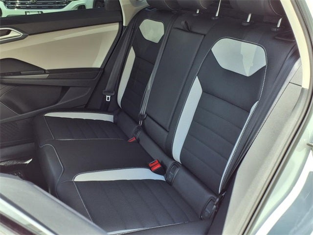 2025 Volkswagen Taos 1.5T SEL