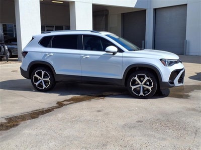 2025 Volkswagen Taos 1.5T SEL