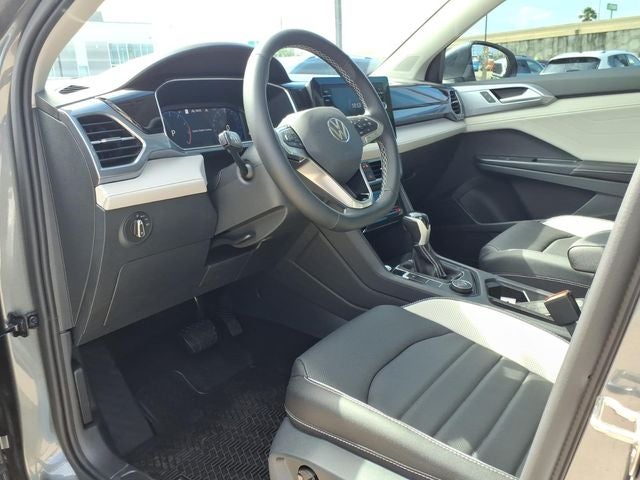 2026 Volkswagen Taos 1.5T SEL