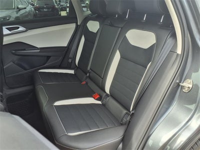 2025 Volkswagen Taos 1.5T SEL