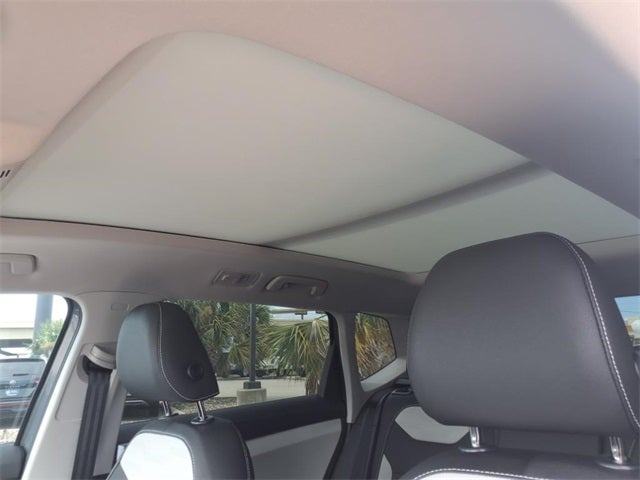 2025 Volkswagen Taos 1.5T SEL