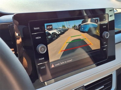 2025 Volkswagen Taos 1.5T SE