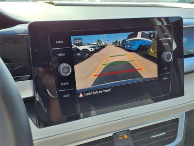 2025 Volkswagen Taos 1.5T SE