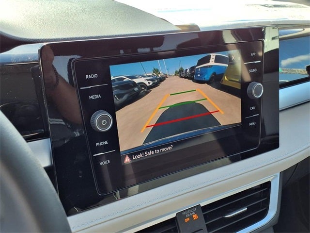 2025 Volkswagen Taos 1.5T SE